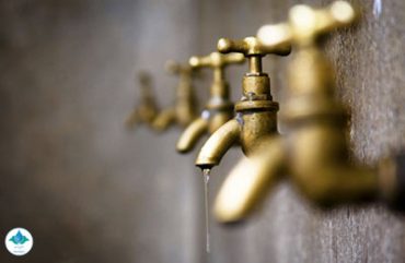 ۲۴ راه برای صرفه‌ جویی در مصرف آب در خانه و حیاط